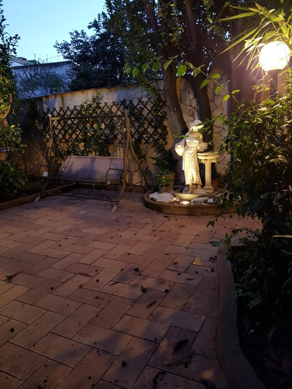Il Giardino Di Daphne Bed and Breakfast Napels Buitenkant foto