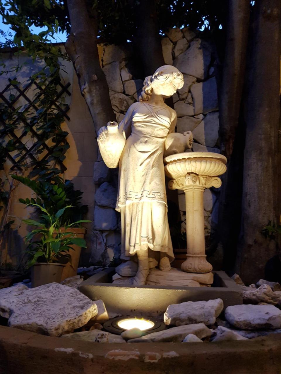 Il Giardino Di Daphne Bed and Breakfast Napels Buitenkant foto